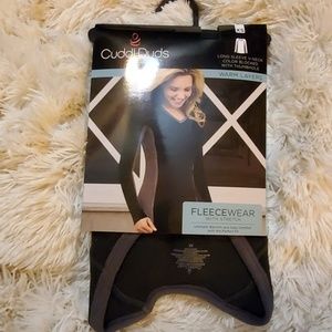 🎈 3 For $60 Cuddl Duds FleeceWear with Stretch Colorblocked V